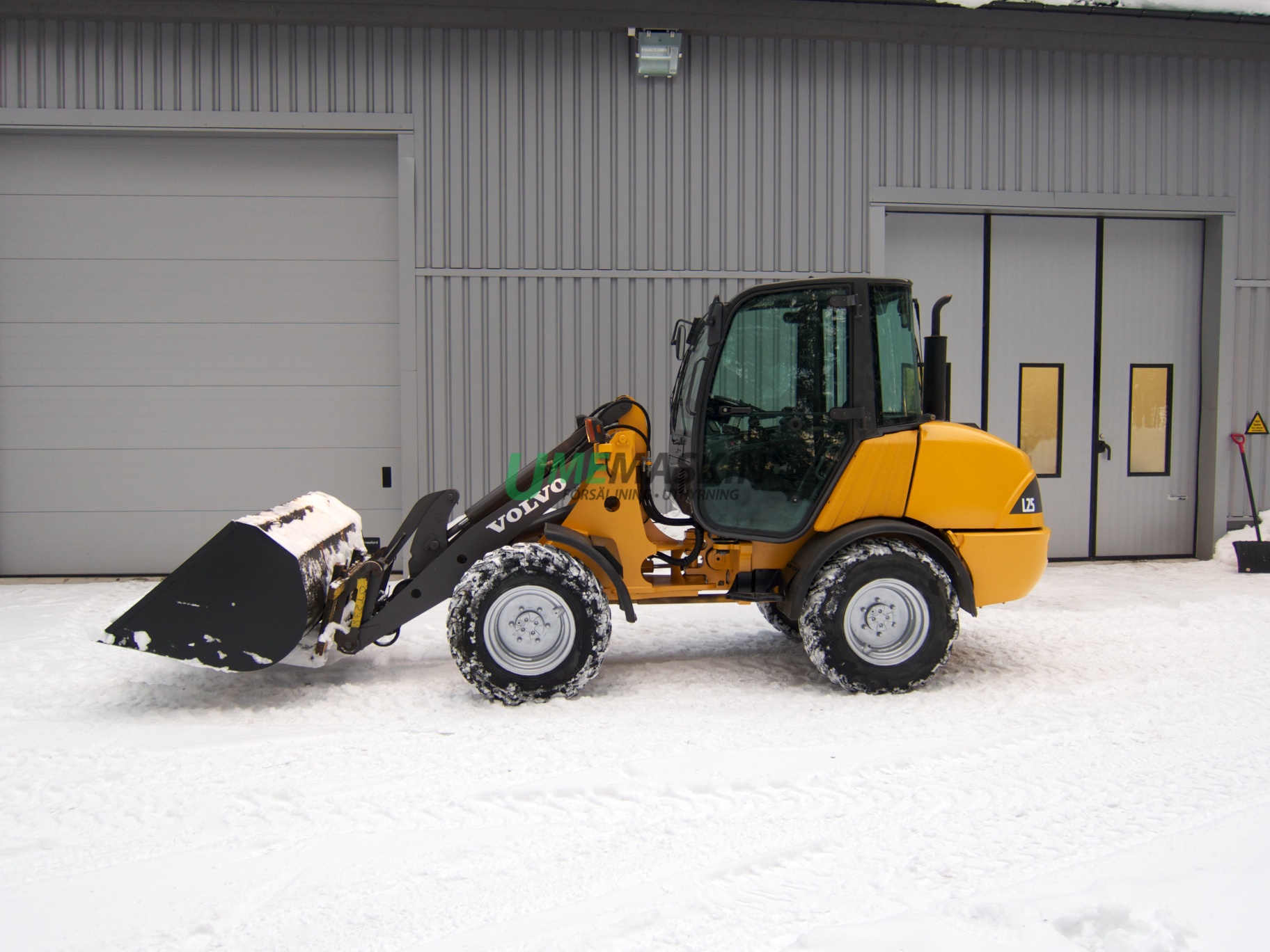 Volvo L25B -02