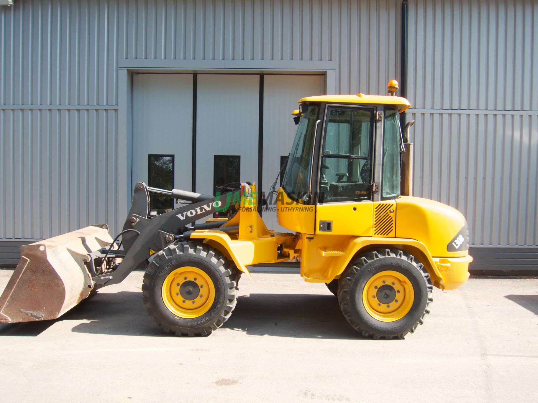 Volvo L30B -02