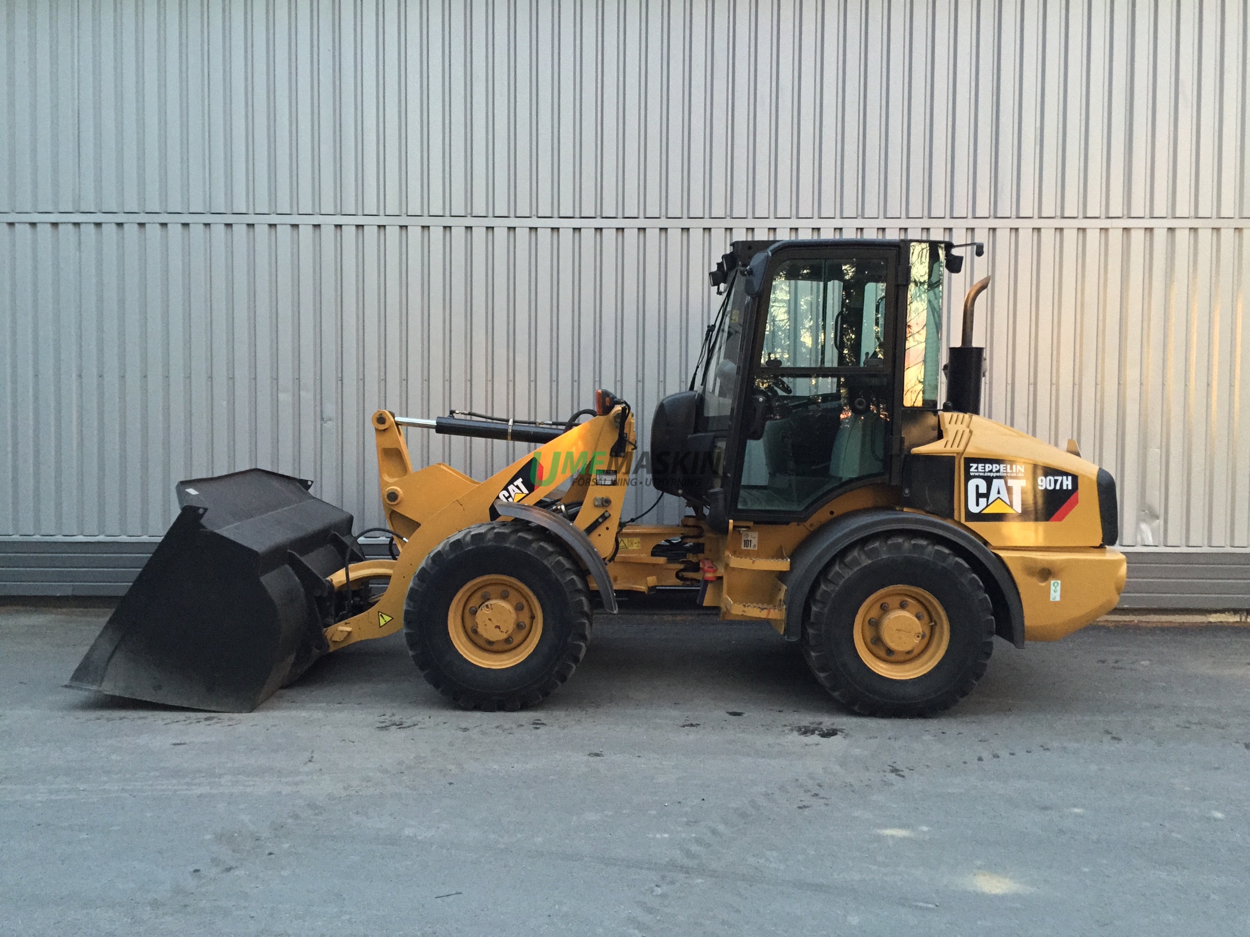 Cat 907H -08