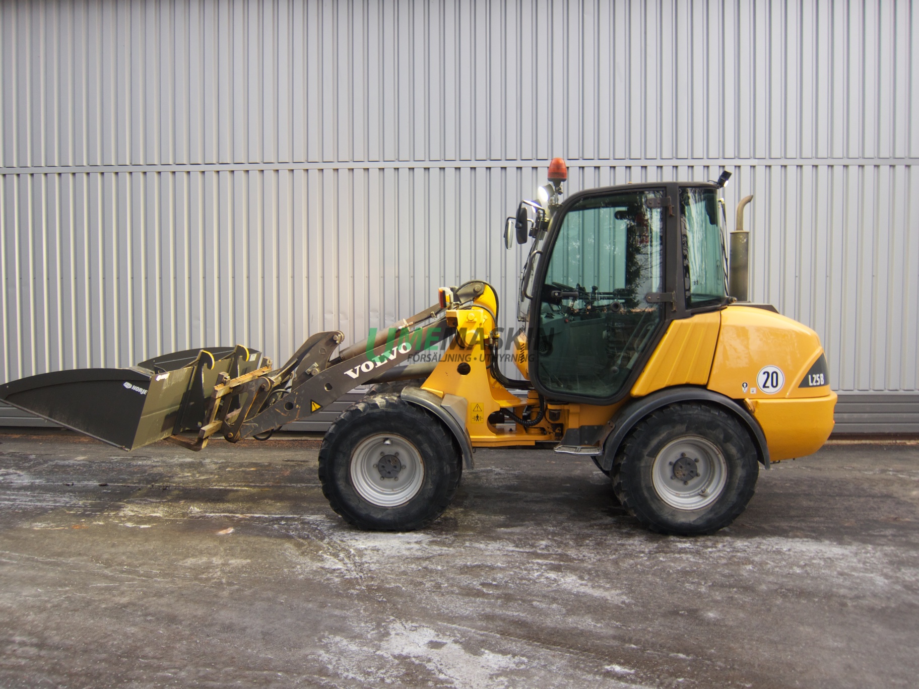 Volvo L25B -05