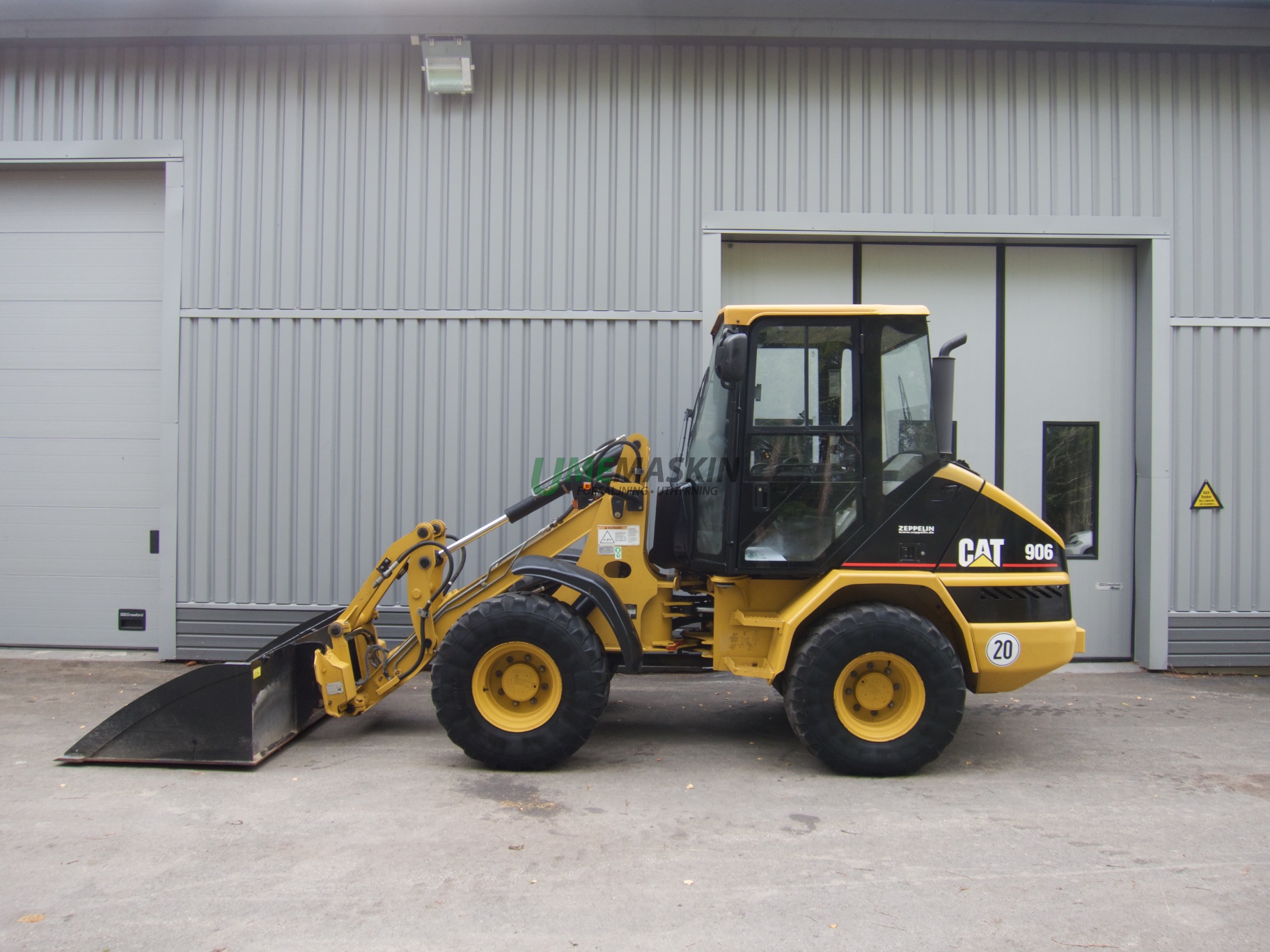Cat 906 -04