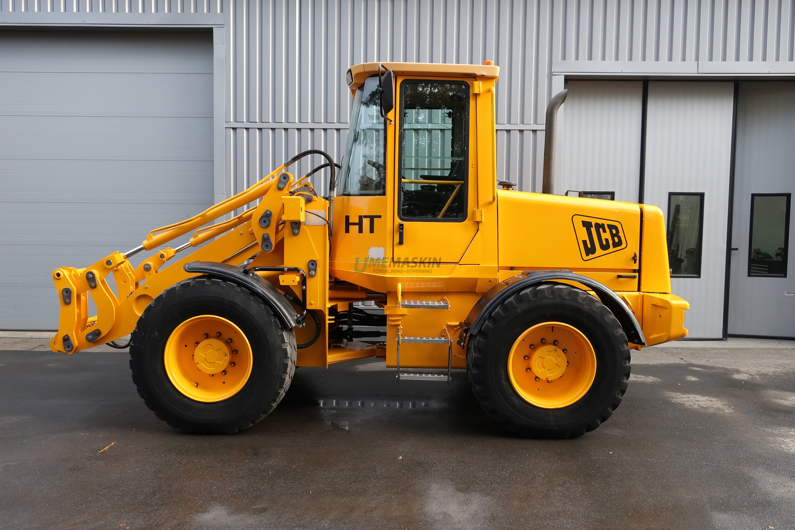 JCB 411 -97
