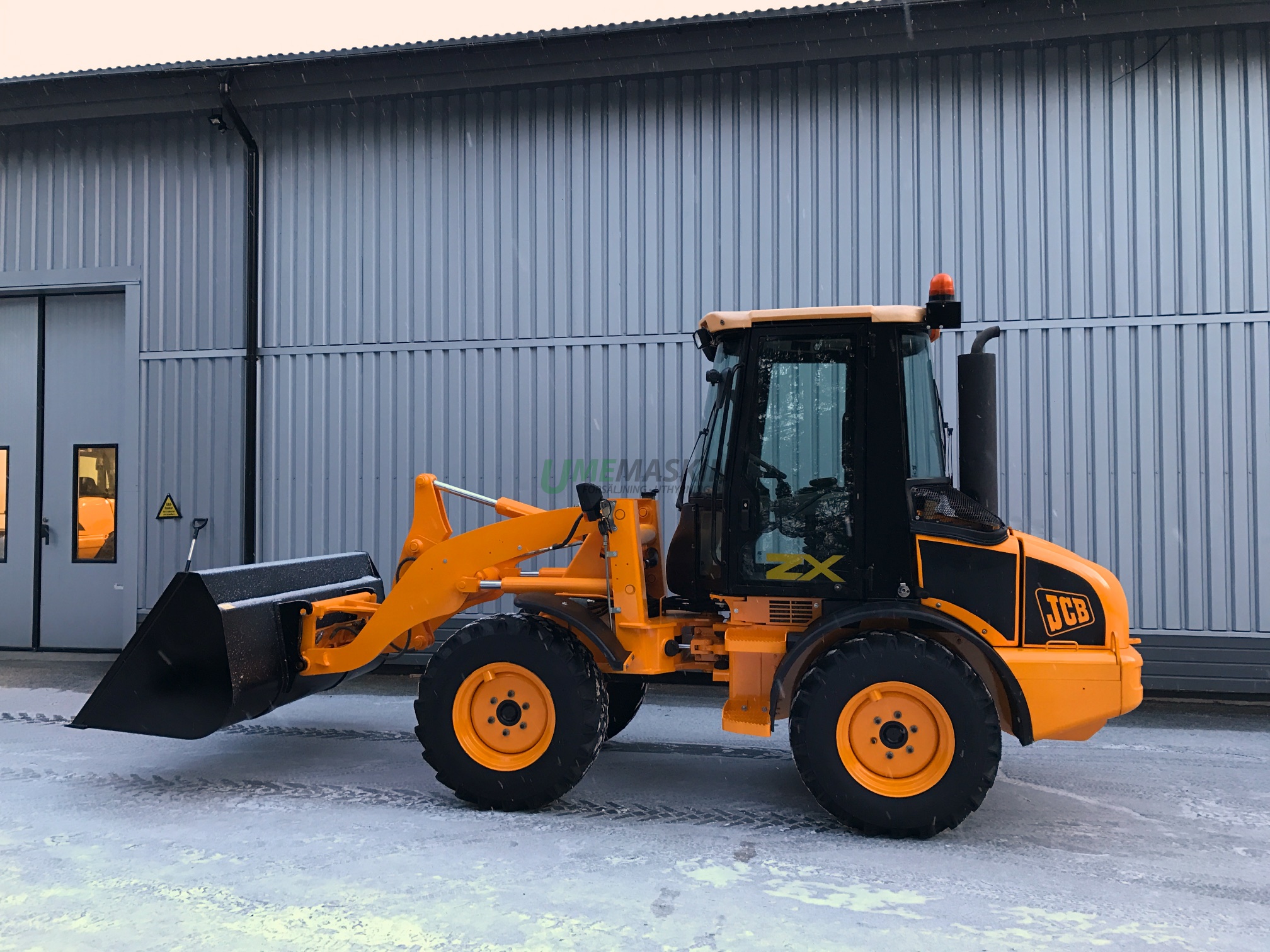 JCB 408 -07