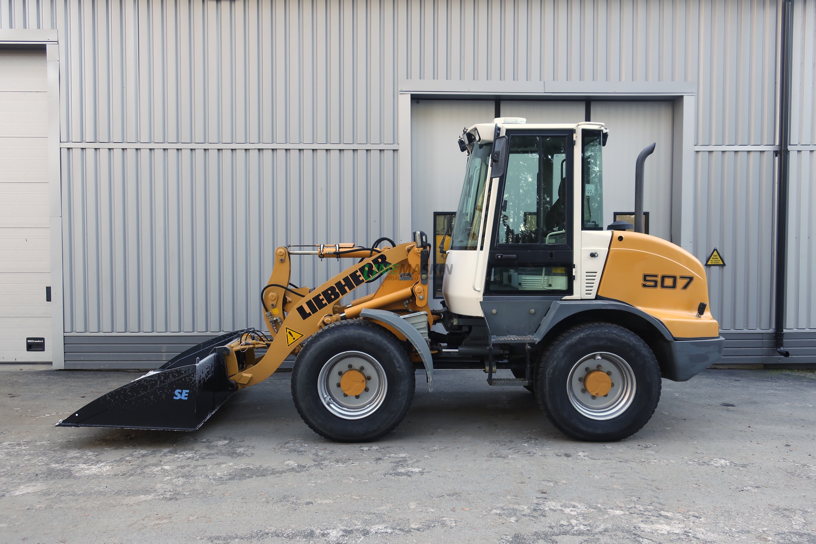 Liebherr 507 Speeder -07
