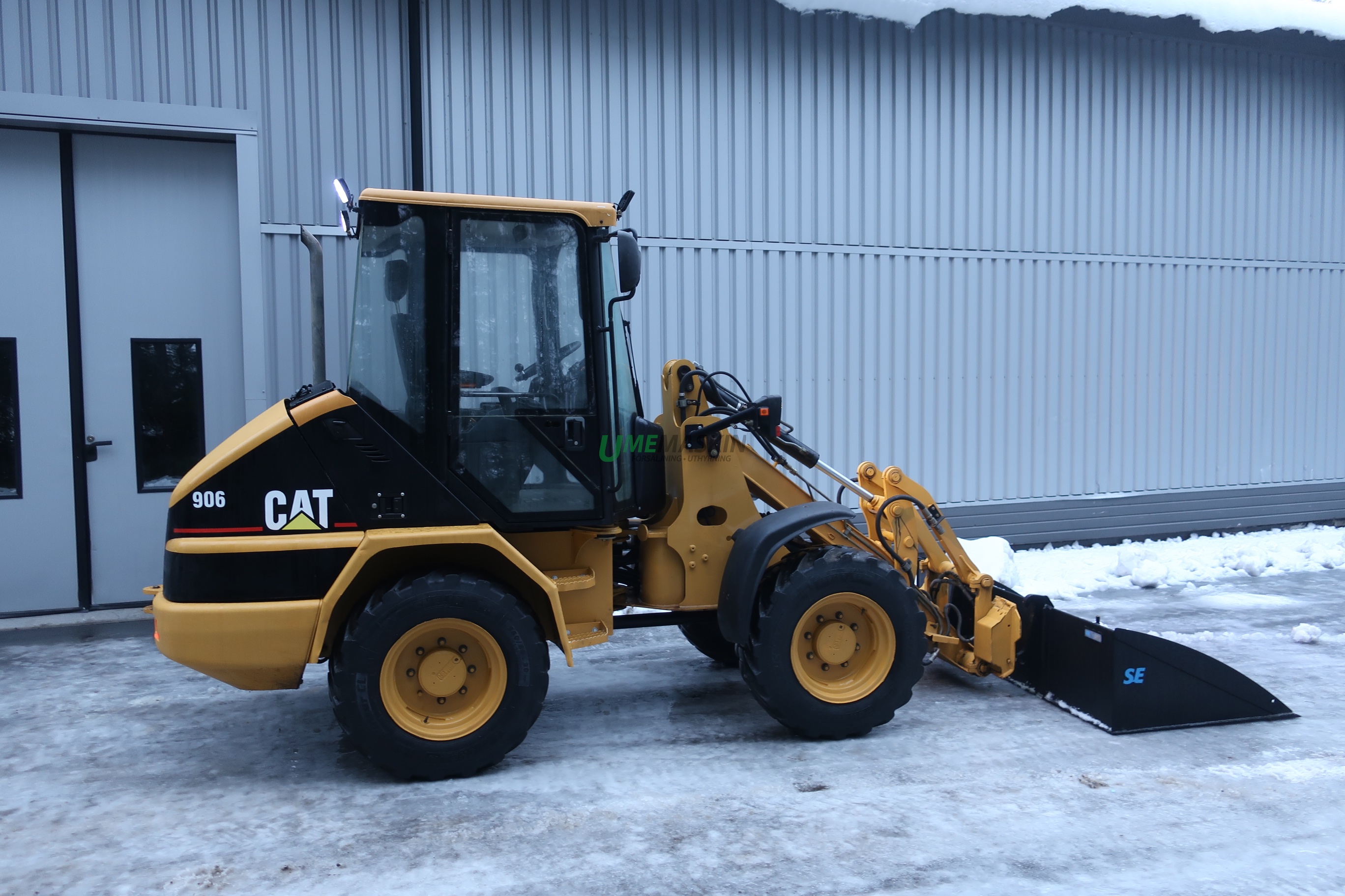 Cat 906 -03