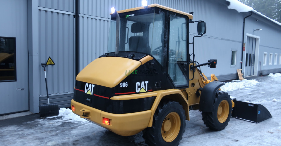 Bild på Cat 906 -03
