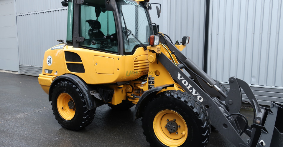 Bild på Volvo L25F -15