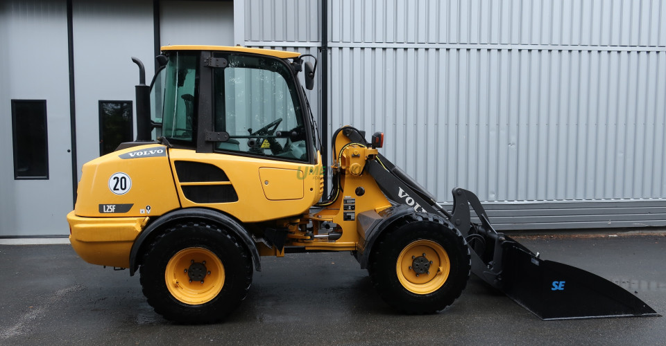 Bild på Volvo L25F -15