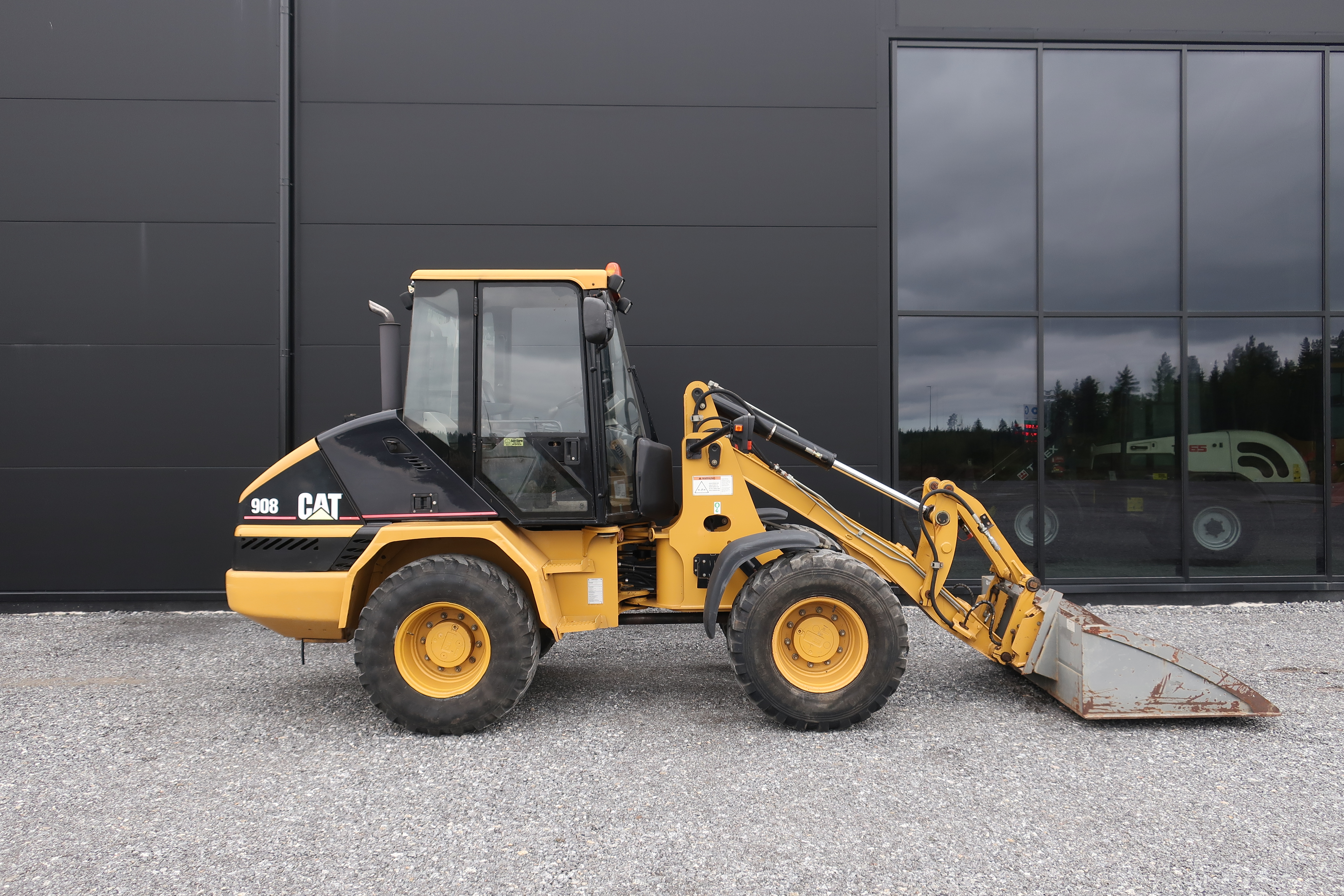 Cat 908 -04