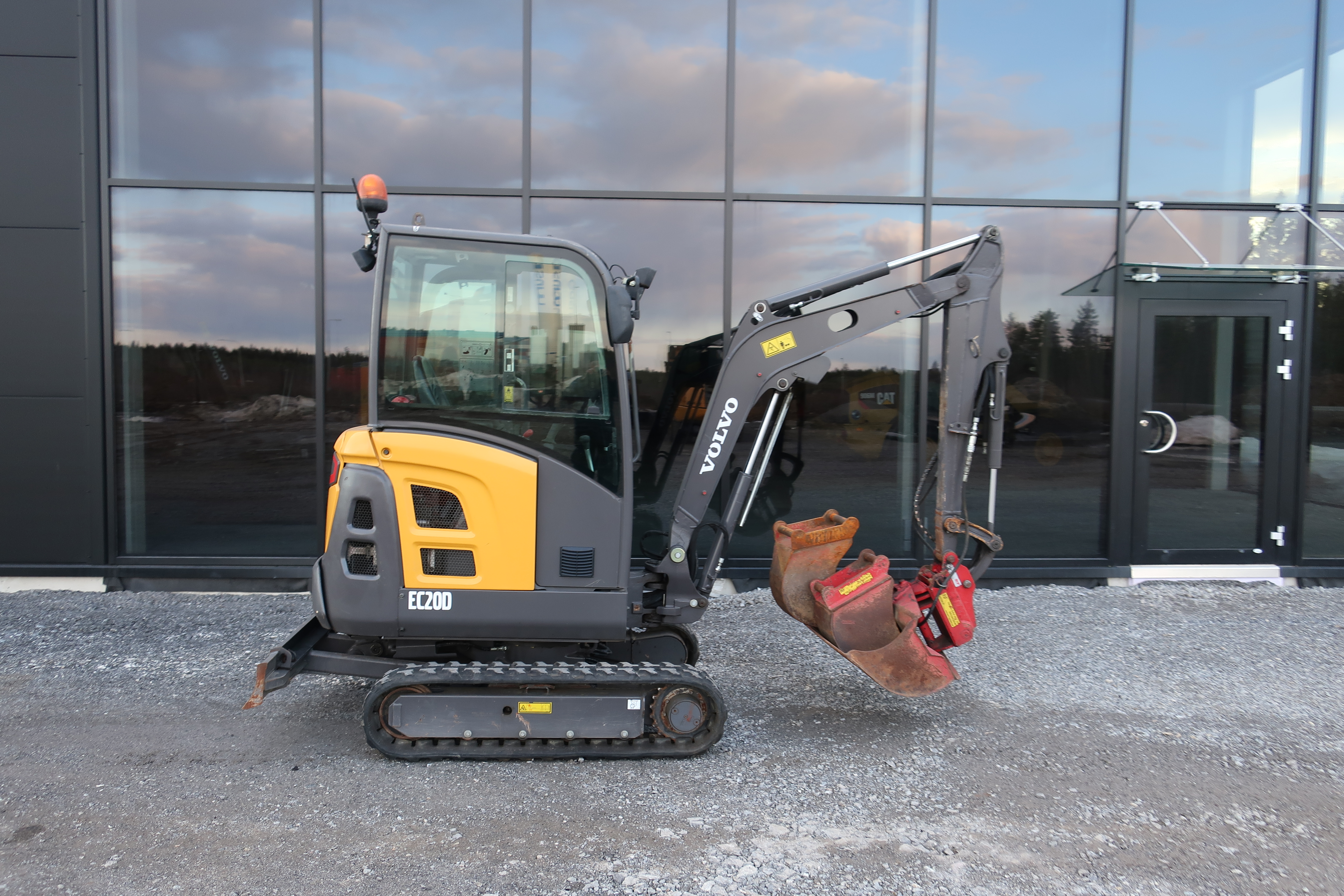 Volvo EC20D -17
