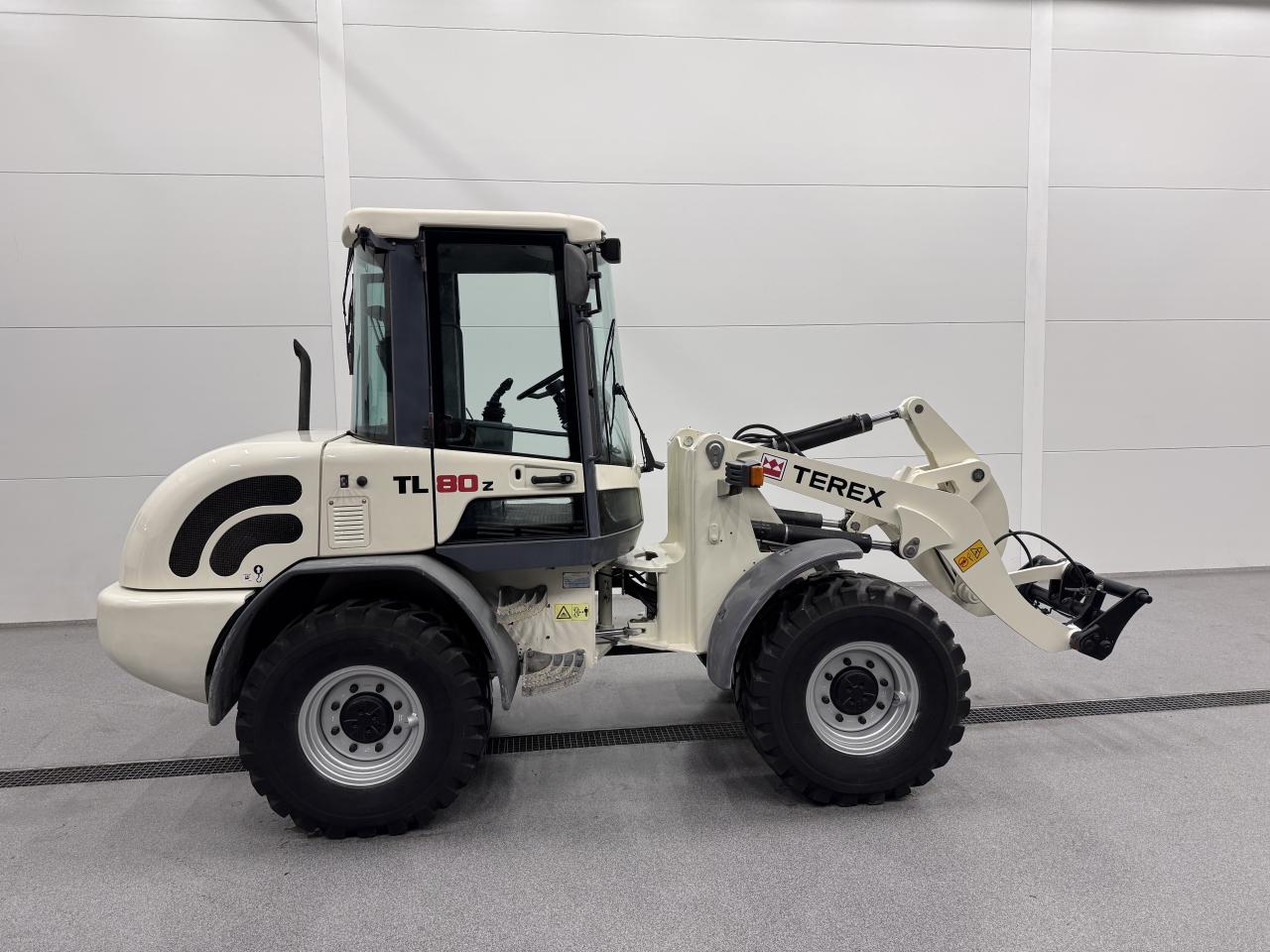 Terex TL80 Med nya redskap