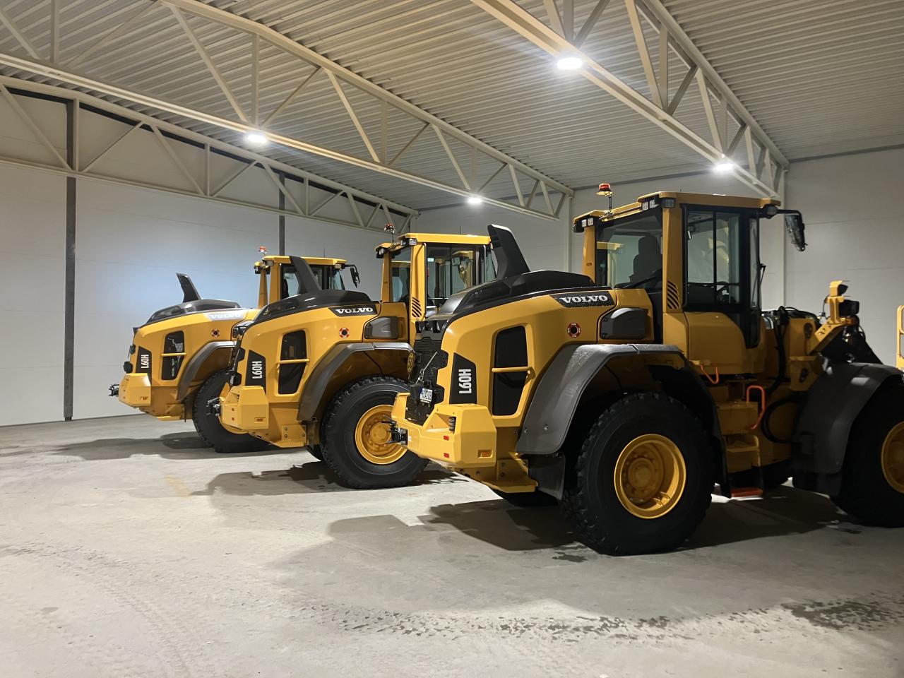 Bild på Över ett 50-tal fina lastmaskiner i lager upp till 10 ton