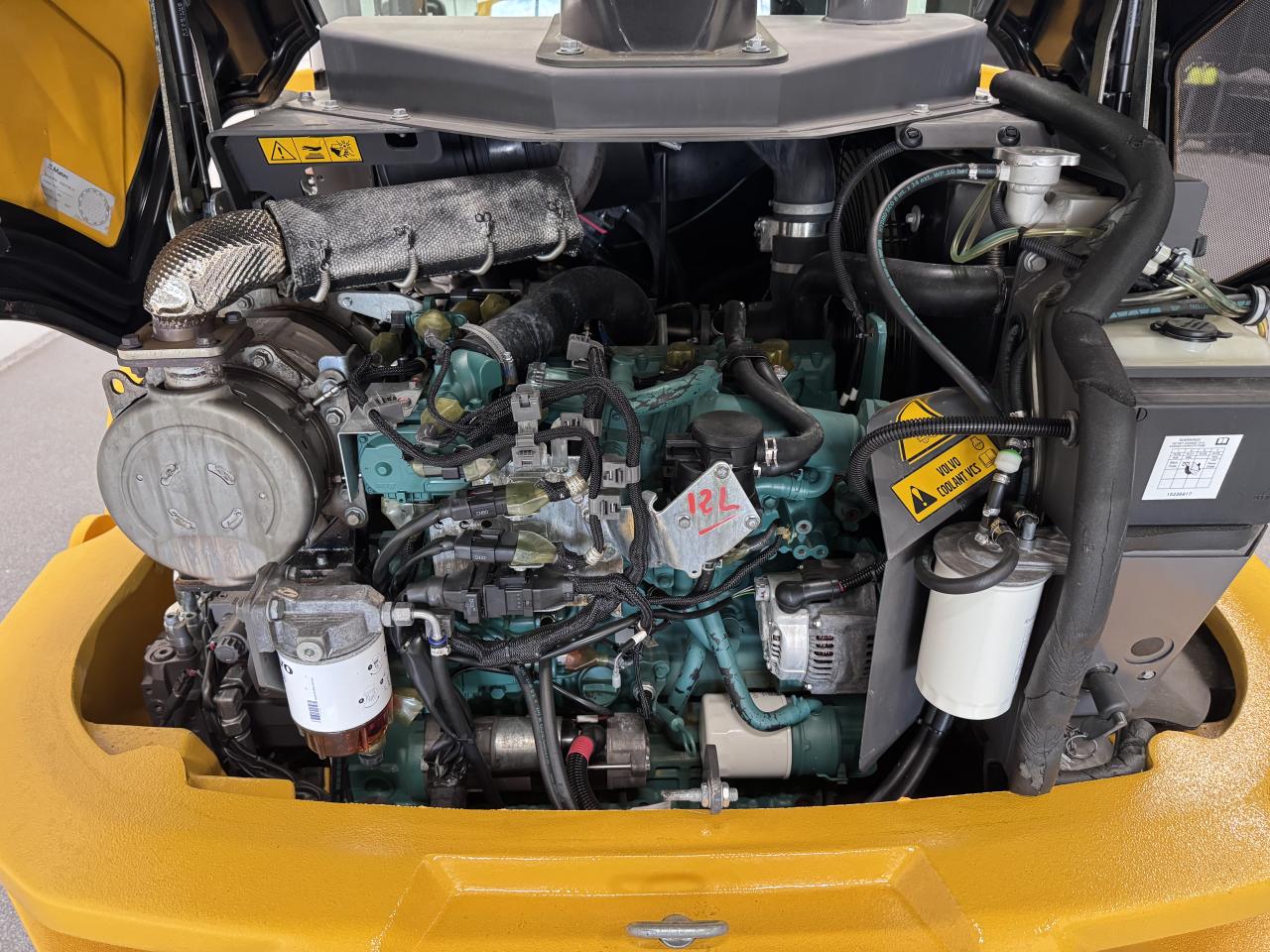 Bild på Volvo L30G Med vikplog