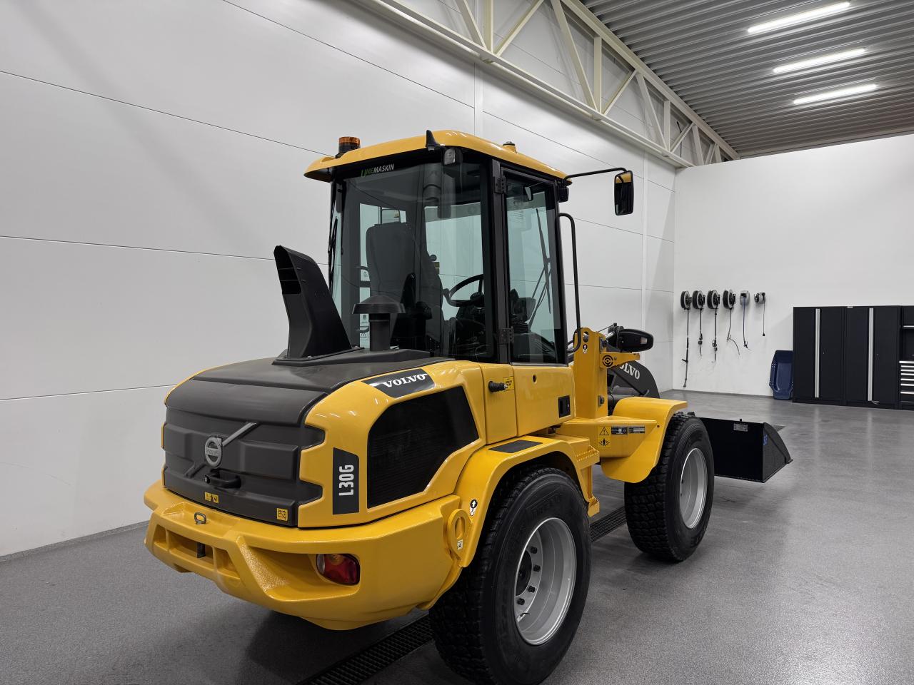 Bild på Volvo L30g med redskap