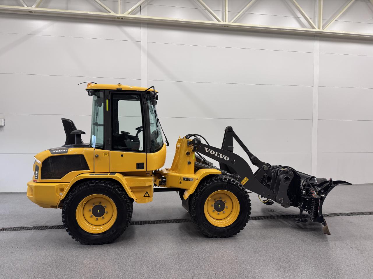 Volvo L35GT Med vikplog