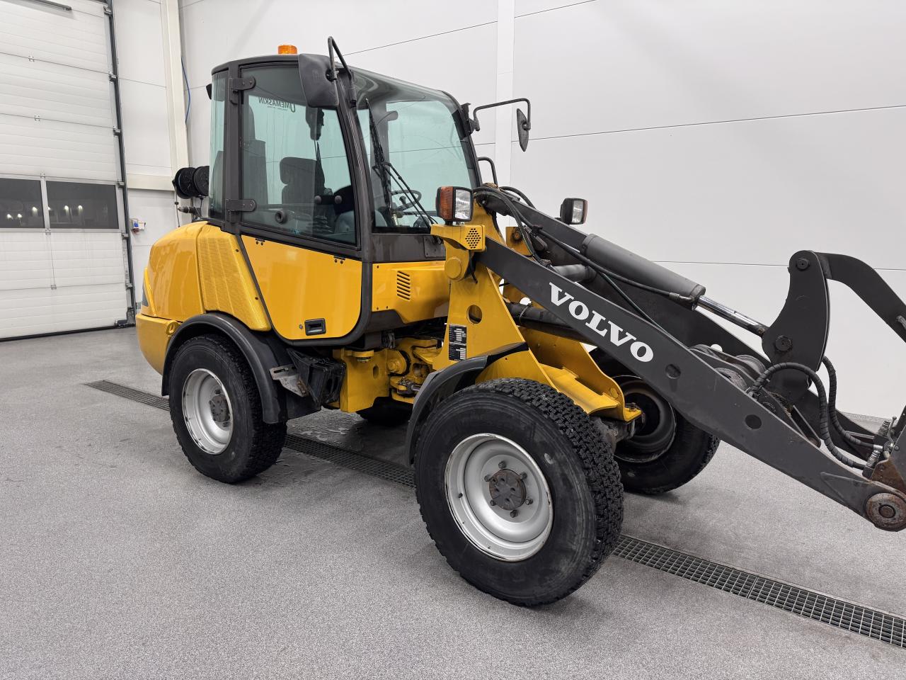 Bild på Volvo L20B med redskap