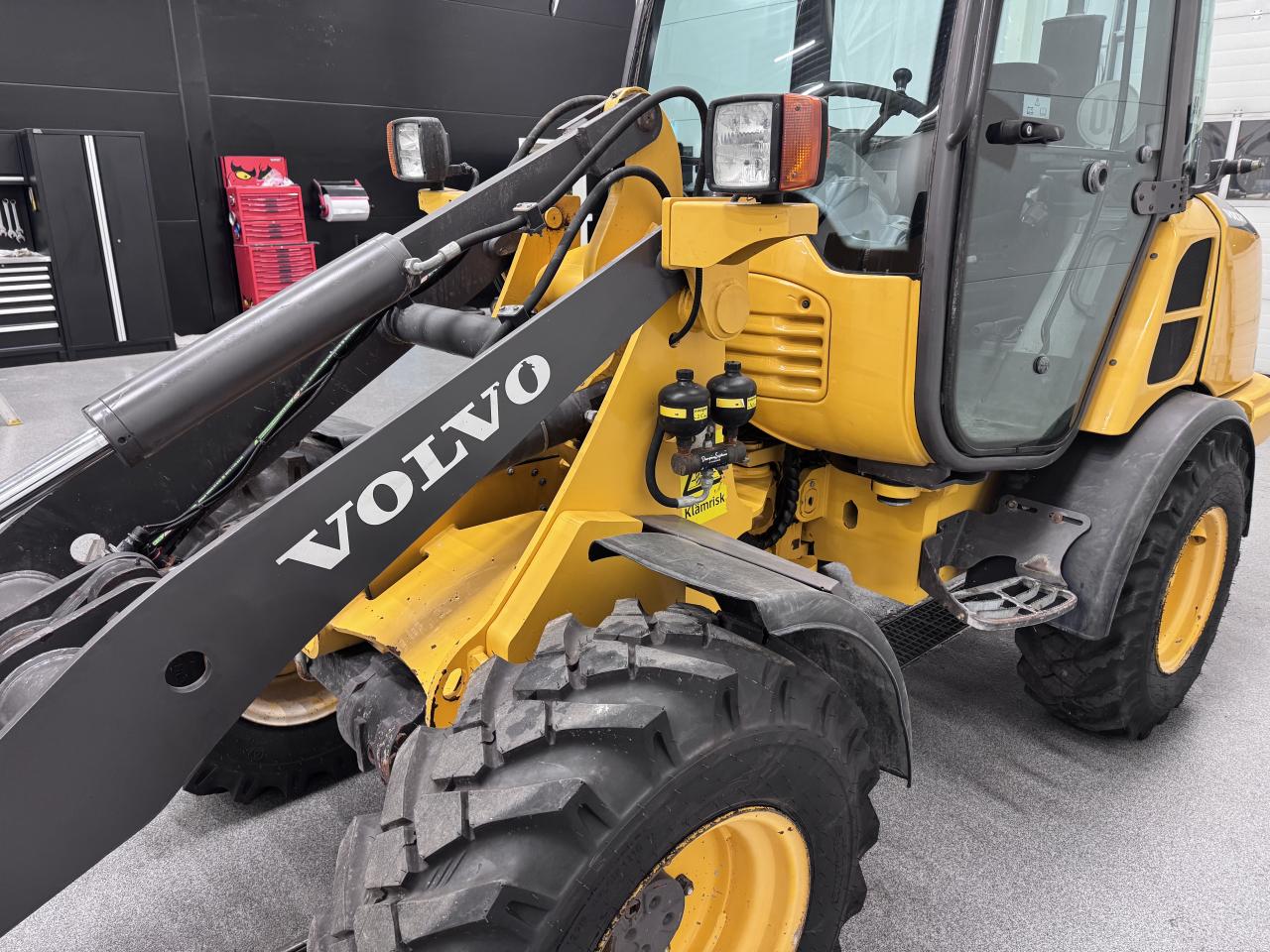 Bild på Volvo L25F Med redskap