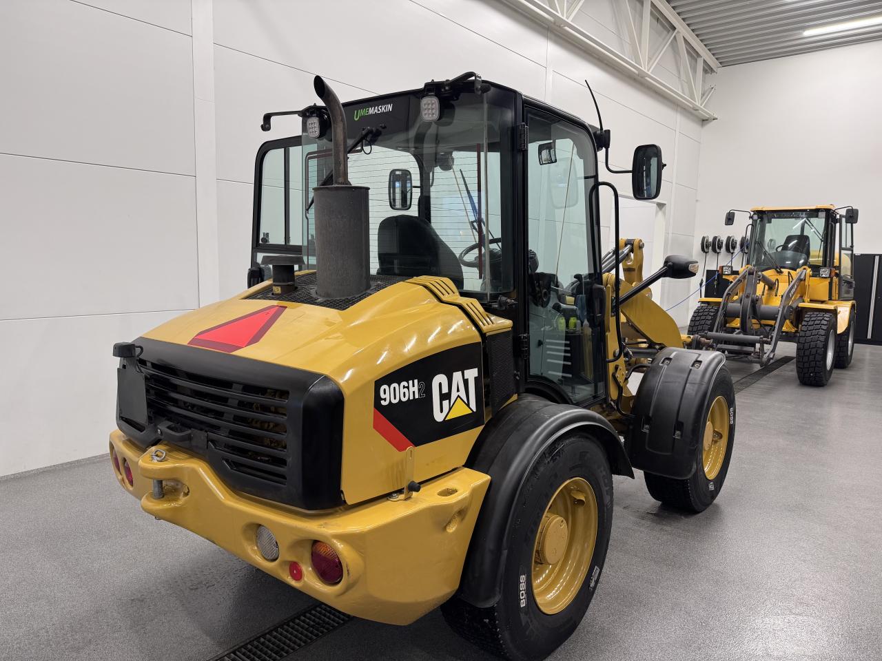 Bild på Cat 906H2. Snabbgående