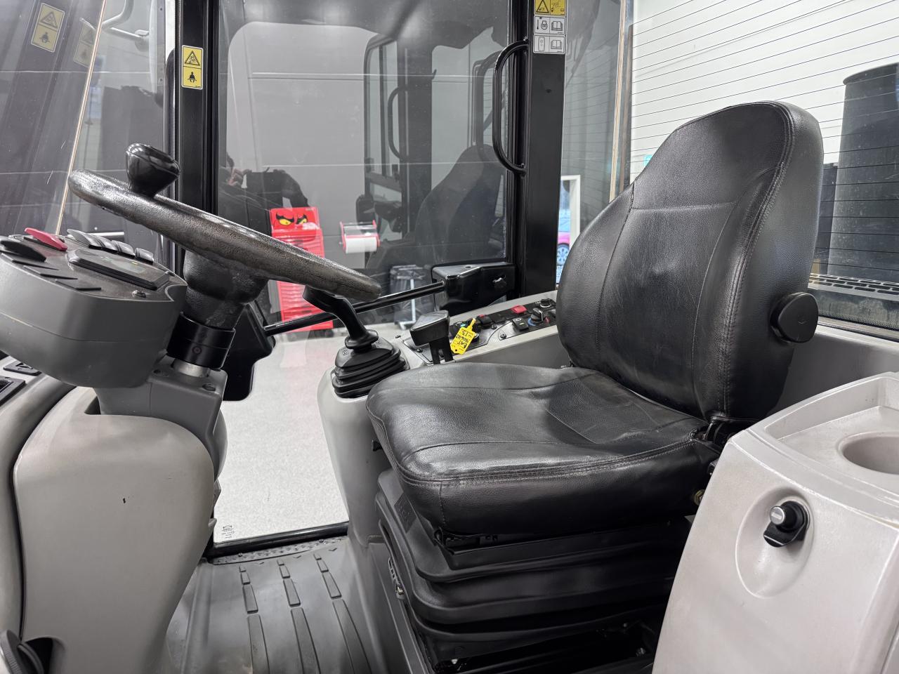 Bild på Cat 906H2. Snabbgående