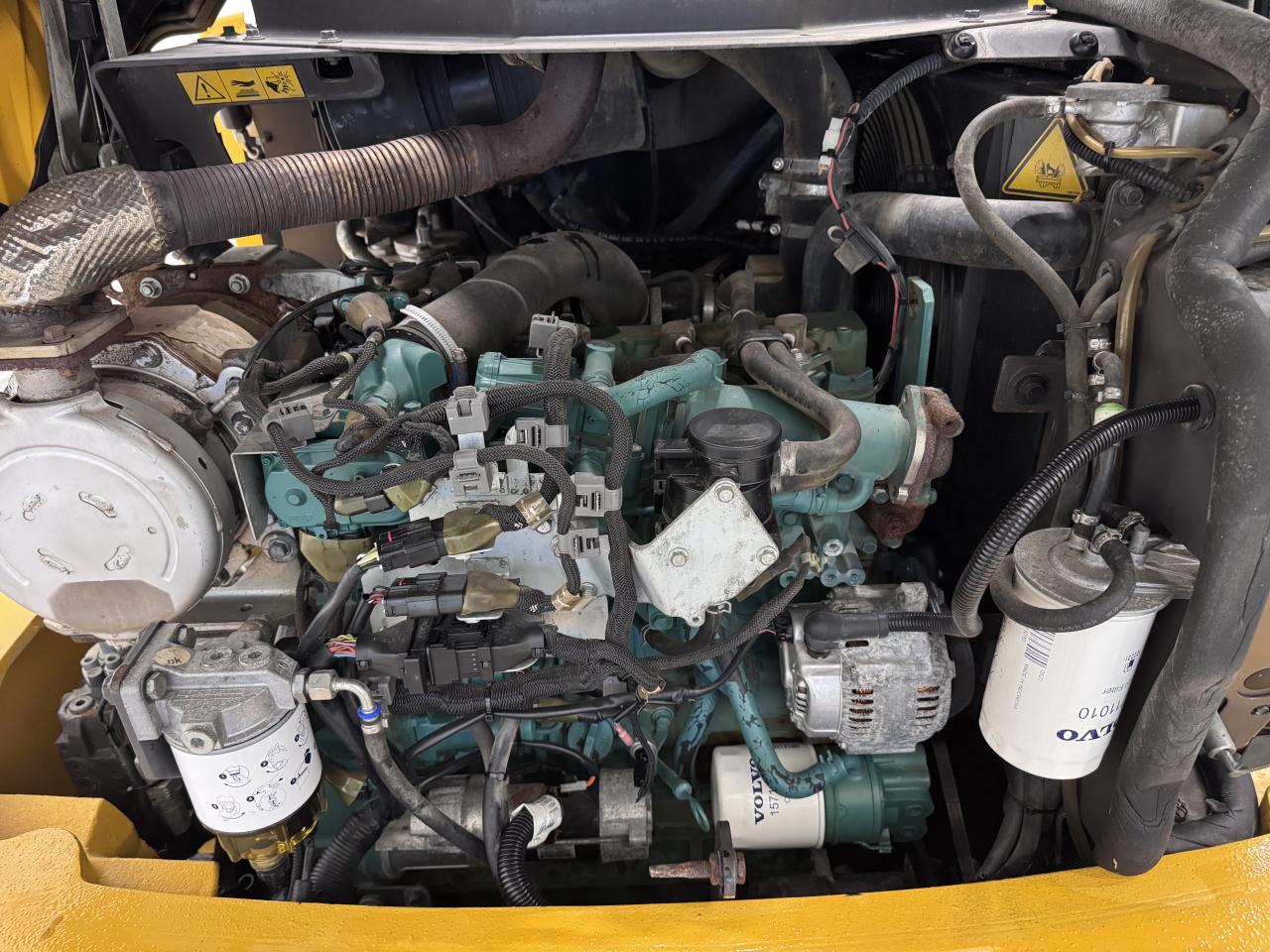 Bild på Volvo L30G. med nya snödäck