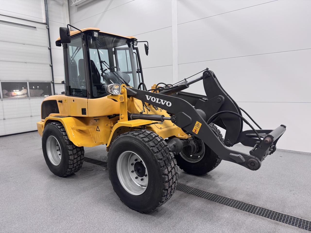 Bild på Volvo L30G Med nya snödäck