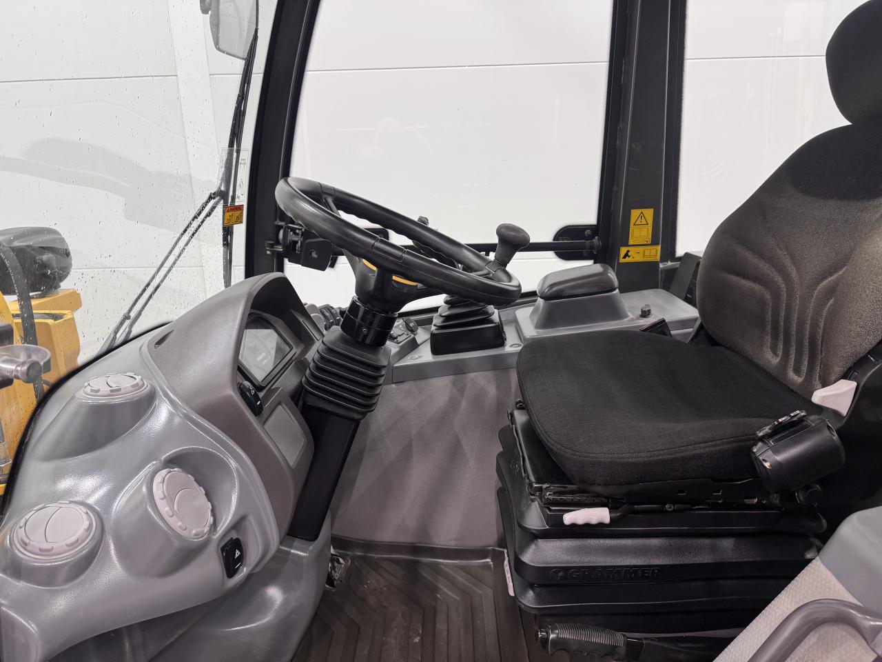 Bild på Volvo L20F med redskap