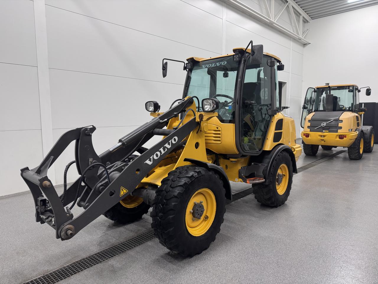 Bild på Volvo L20F med redskap