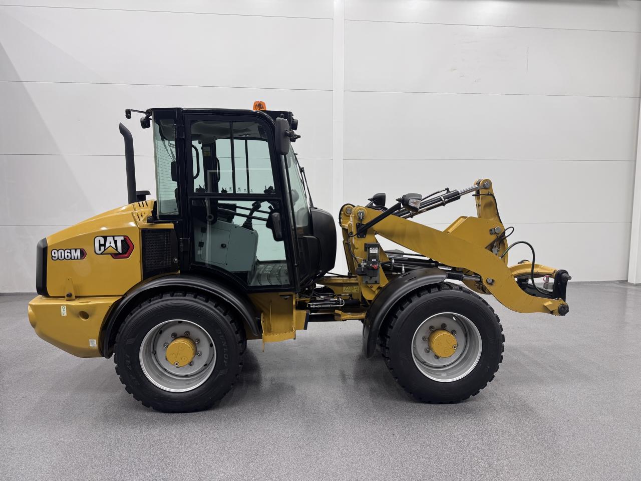 Cat 906M Snabbgående