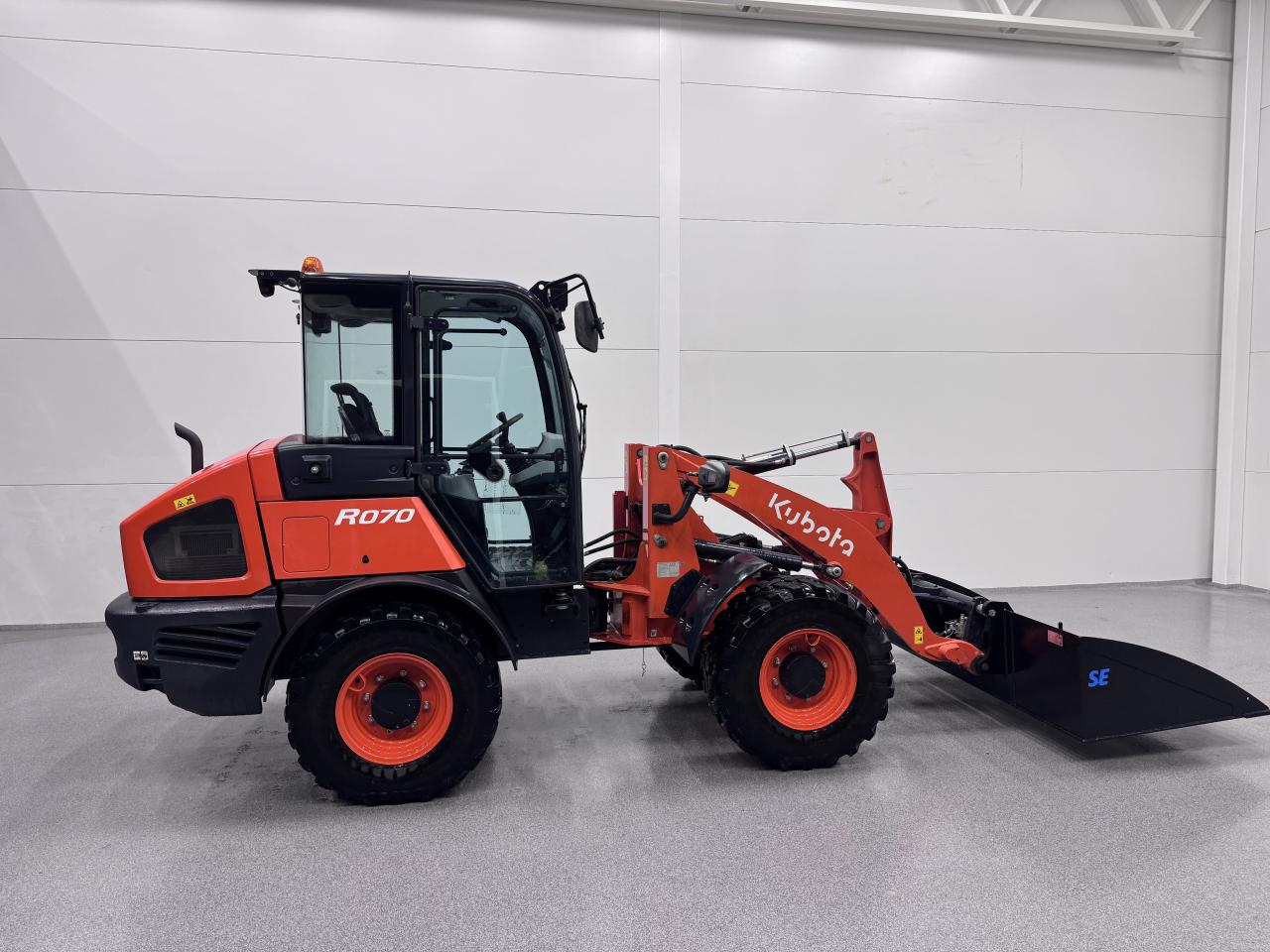 Kubota R070