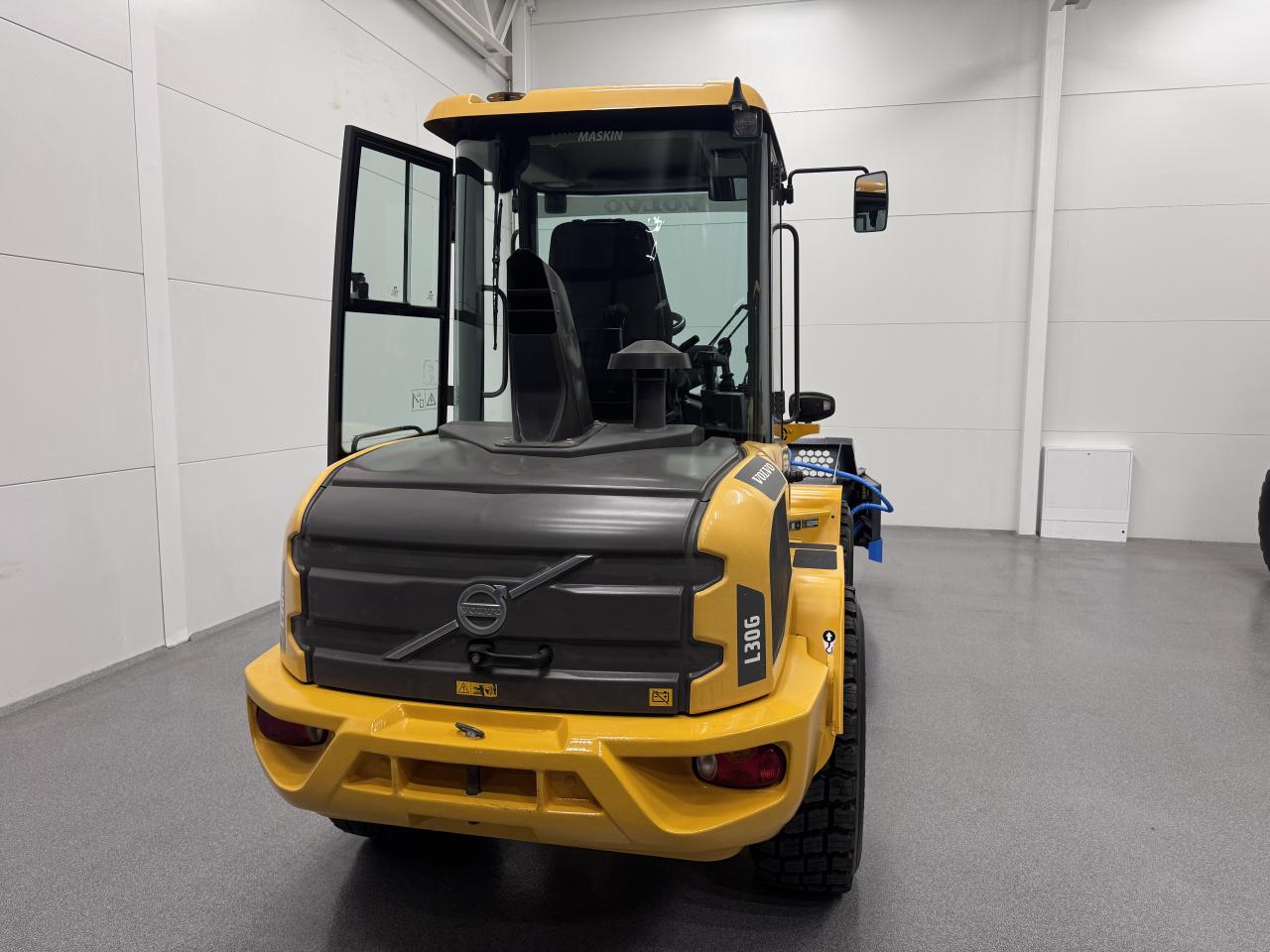 Bild på Volvo L30G med klaffskopa