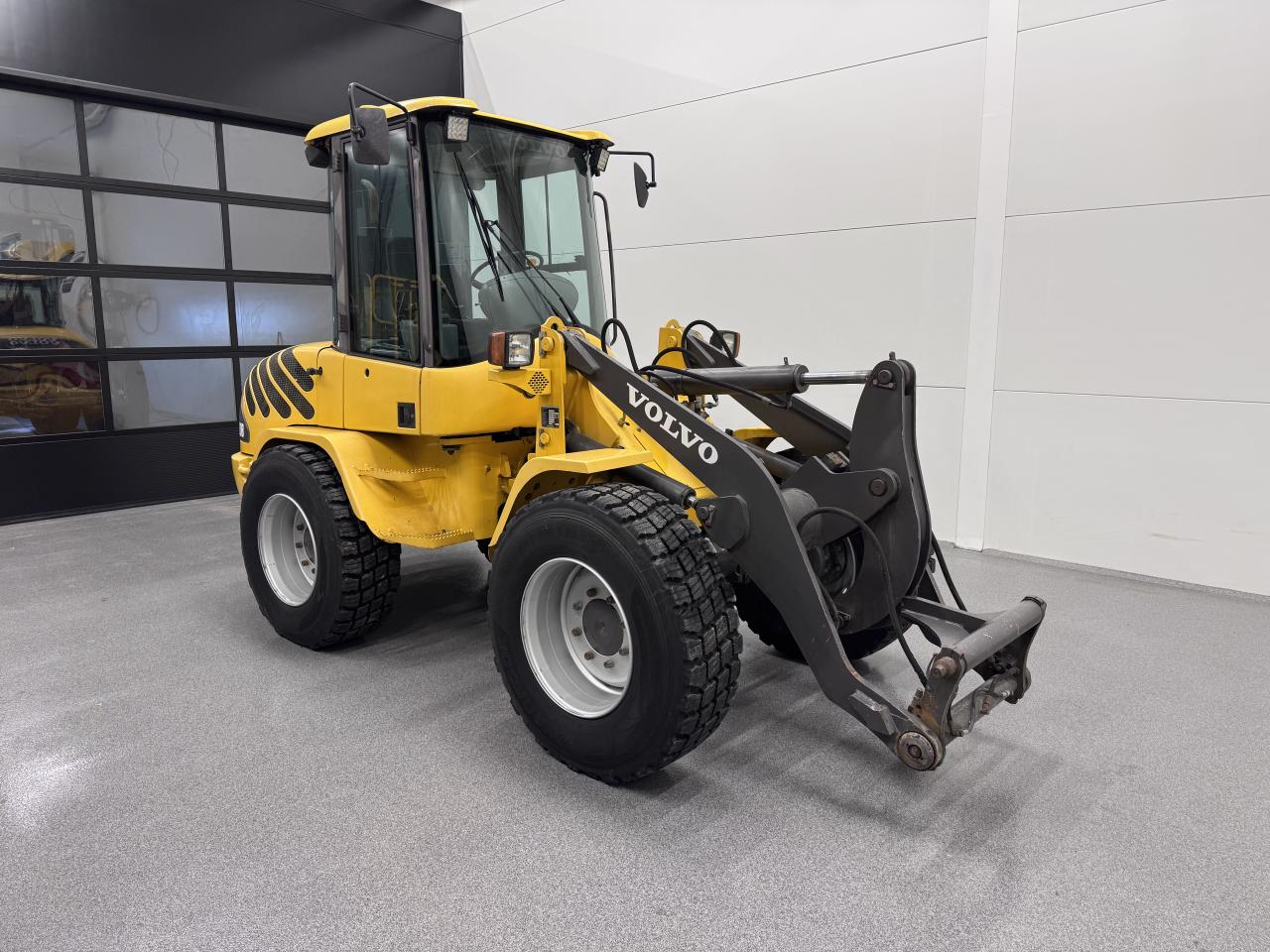 Bild på Volvo L30B Med nya snödäck