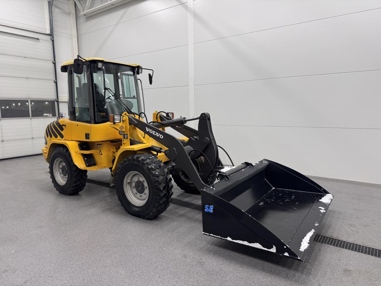 Bild på Volvo L30B med ny planerskopa