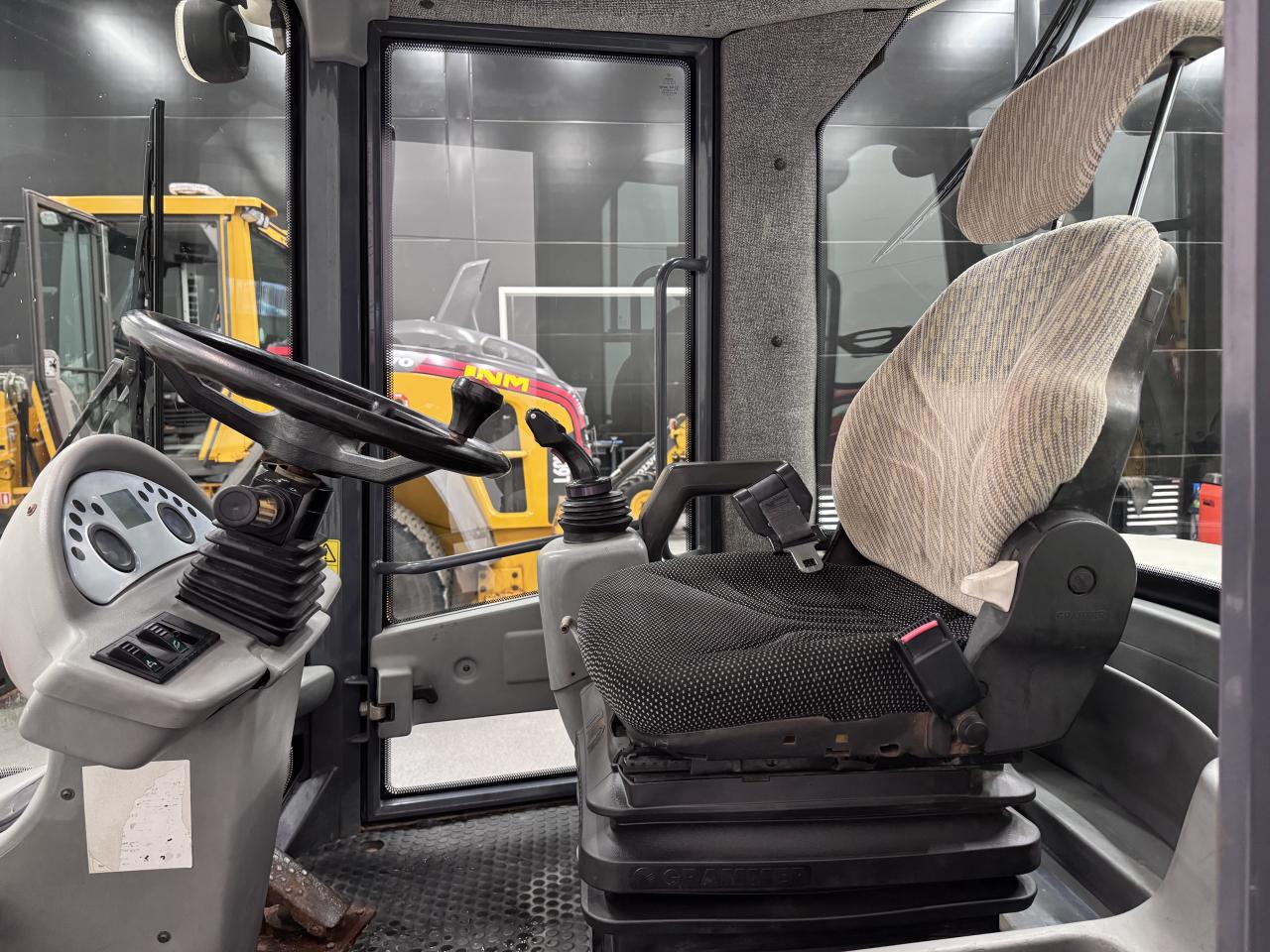 Bild på Terex TL80 med ny planerskopa