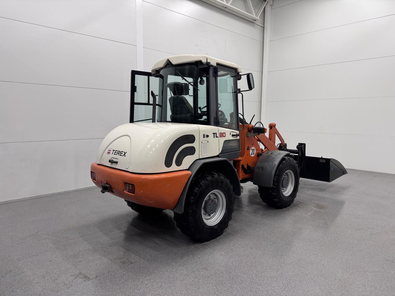 Bild på Terex TL80 med ny planerskopa