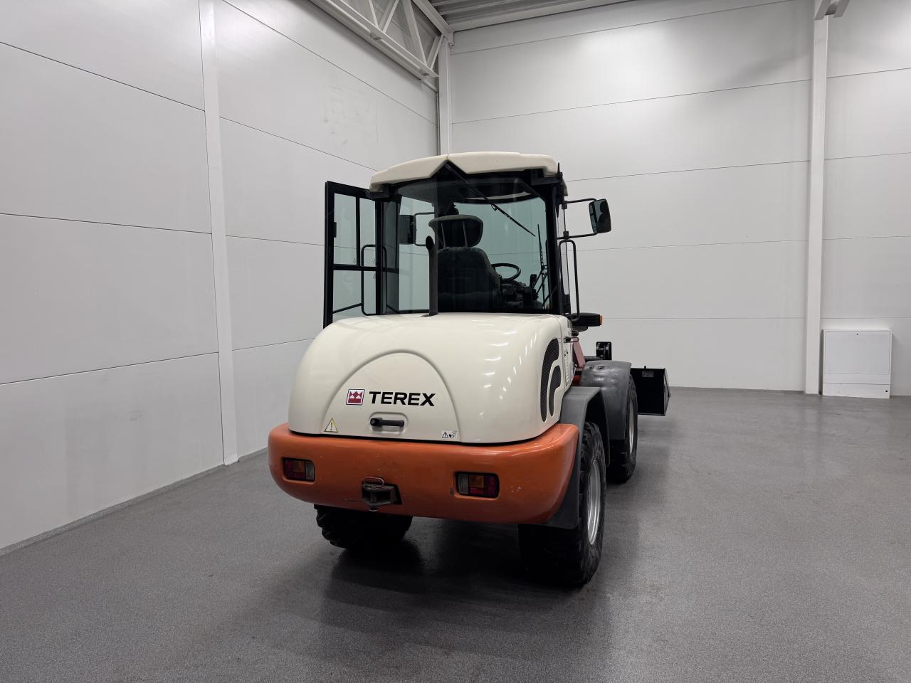 Bild på Terex TL80 med ny planerskopa