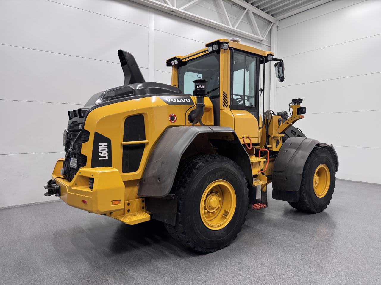 Bild på Volvo L60H Svensksåld med skevfäste