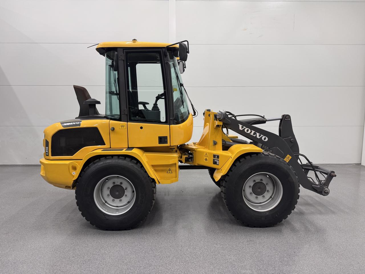 Volvo L35G Med nya snödäck