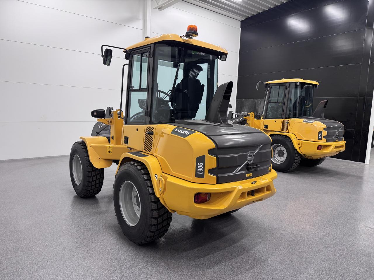 Bild på Volvo L30G med nya snödäck