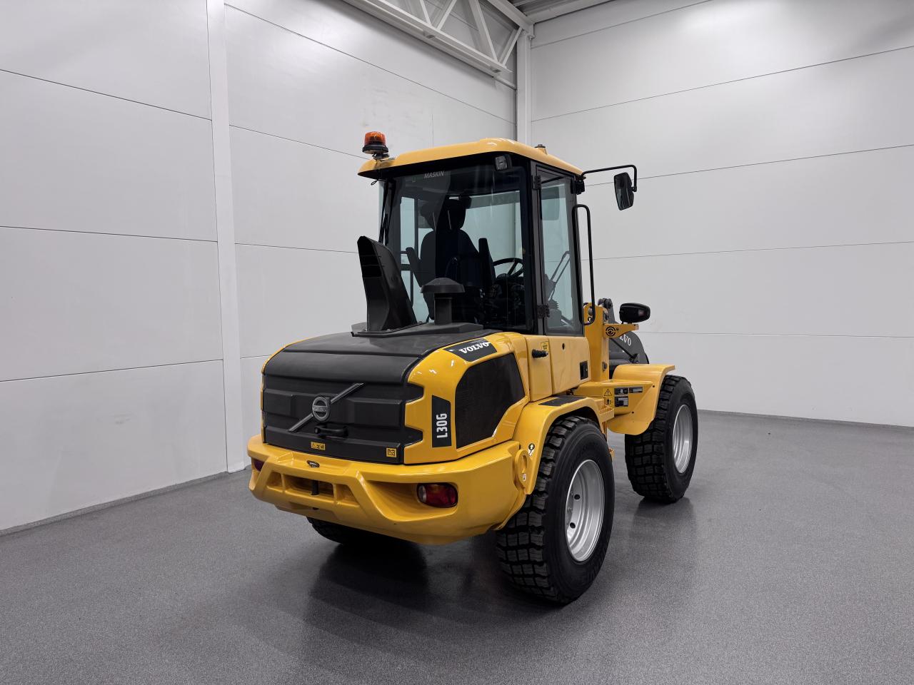 Bild på Volvo L30G med nya snödäck