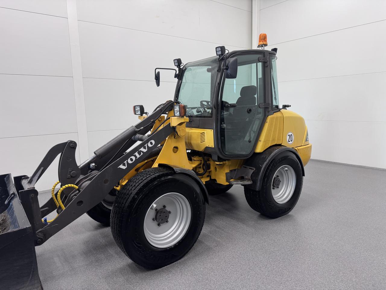 Bild på Volvo L25B