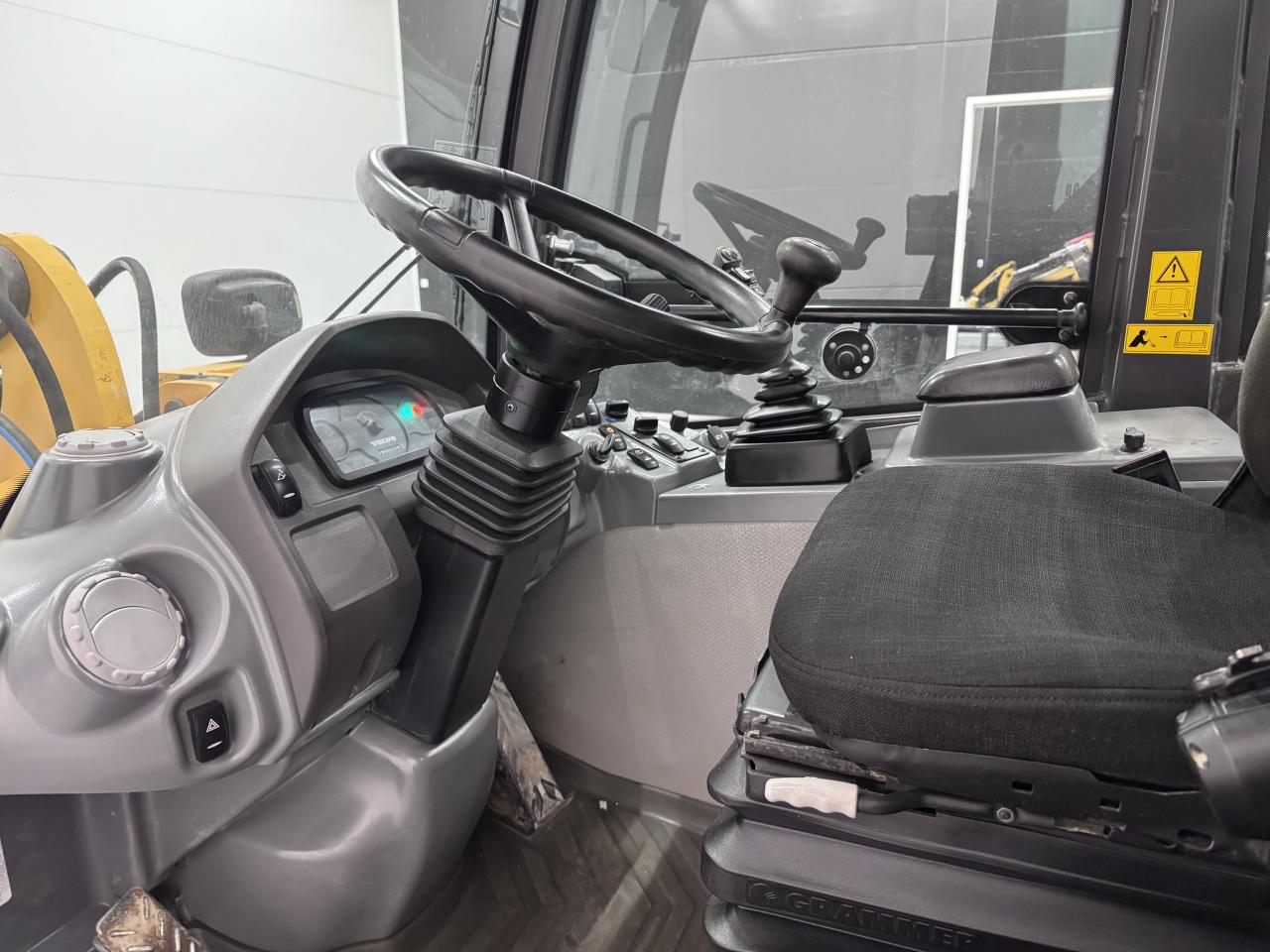 Bild på Volvo L20F med nya snödäck