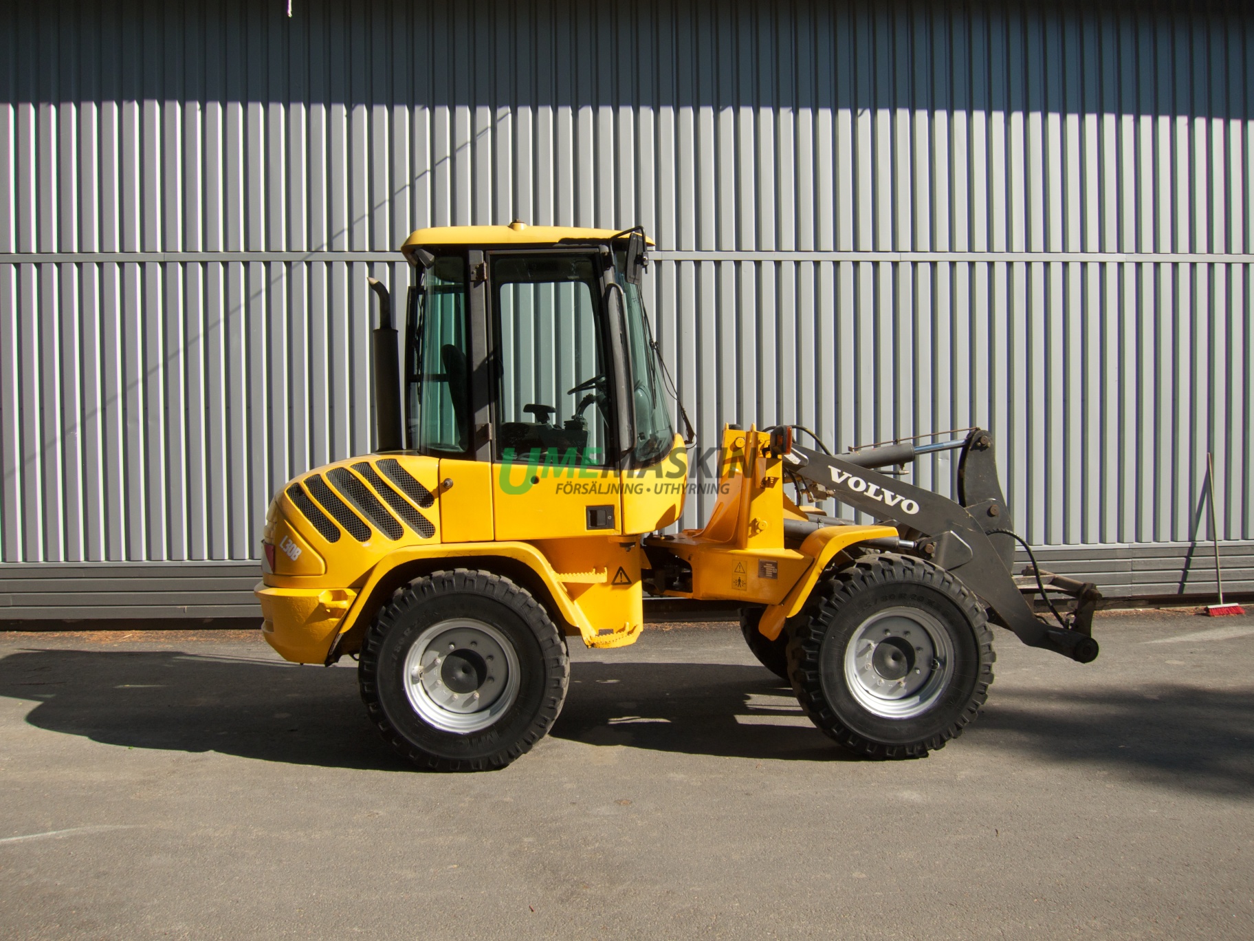 Volvo L30B -02